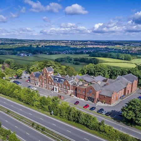 Hogs Back Hotel & Spa Nr Farnham Farnham  Exteriör bild